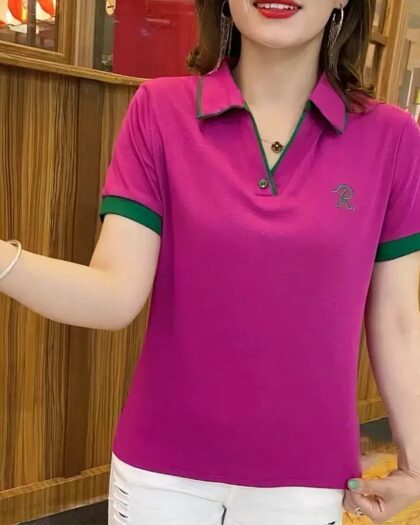 Polo brodé à manches courtes pour femme