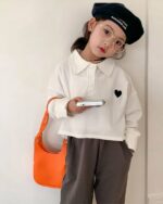 Polo en coton blanc à manches longues détail coeur pour fille