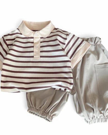 Polo rayé pour bébé rouge et beige et pantalon ample beige